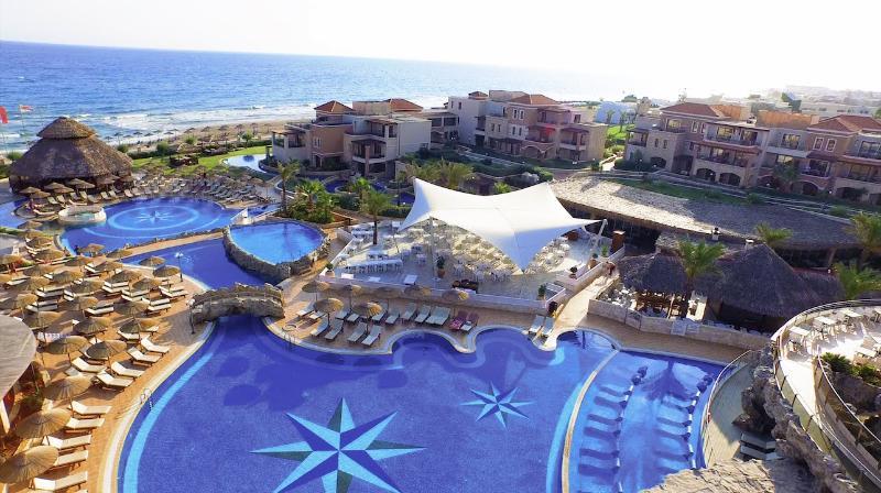 Atlantica Caldera Palace خيرسونِسوس المظهر الخارجي الصورة